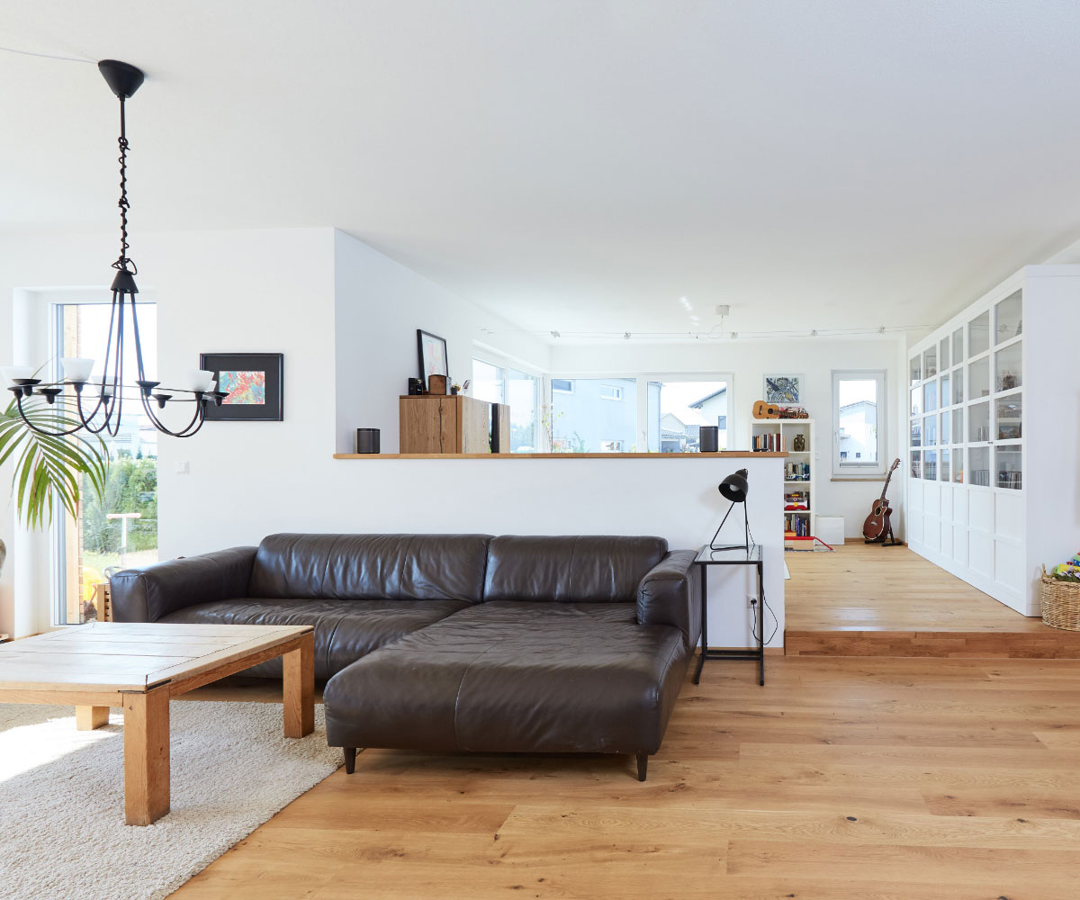 Ansicht eines Wohnraumes in einem Praml Bau Haus