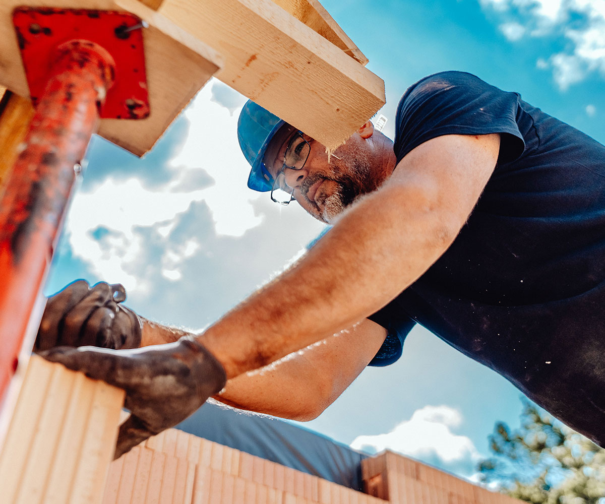 Wir bauen für höchste Ansprüche - Ihre Maurer von Praml Bau bei der Arbeit