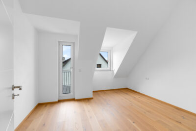 Domblick – Wunderschöne Dachgeschosswohnung - Siebenbürgener Straße (2366)