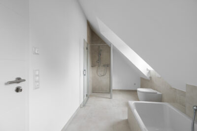 Domblick – Wunderschöne Dachgeschosswohnung - Siebenbürgener Straße (2367)