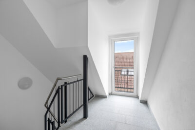 Domblick – Wunderschöne Dachgeschosswohnung - Siebenbürgener Straße (2375)